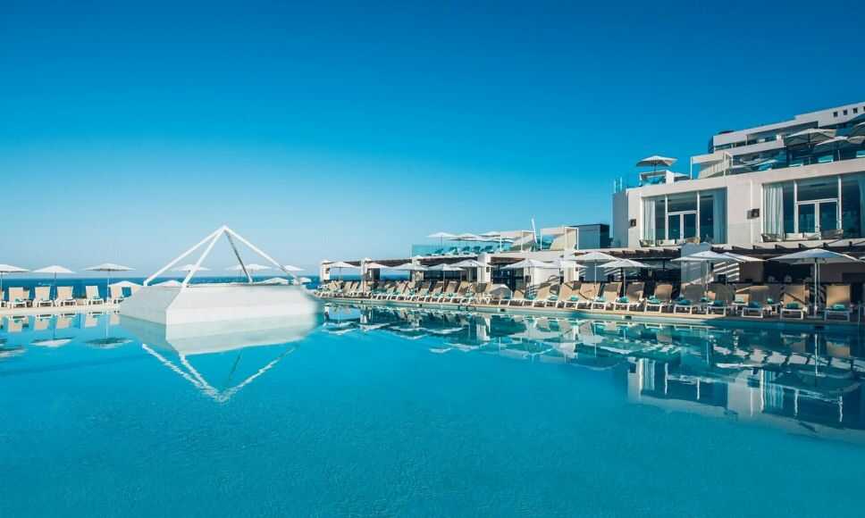 iberostar bouganville costa adeje medence